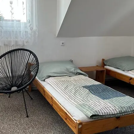 Pensjonat Sloneczko Homestay *
